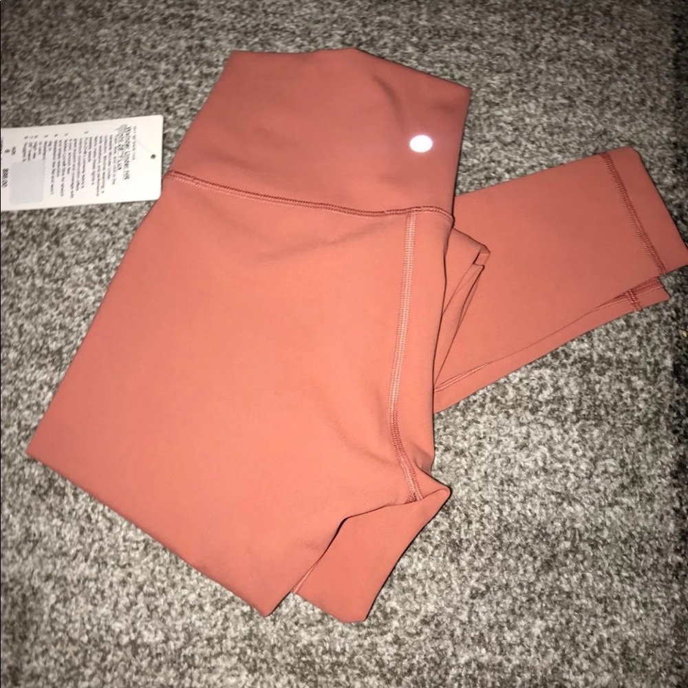 Lululemon wunder under flux